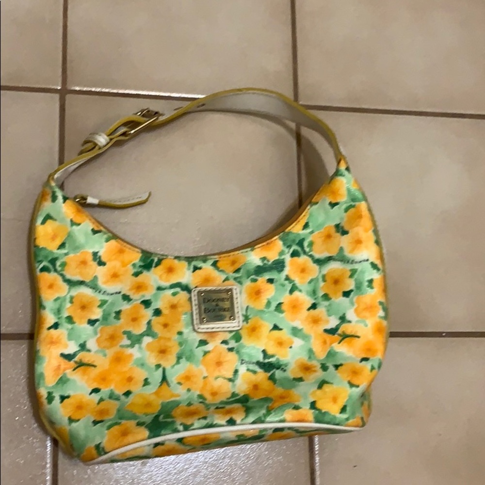 Dooney & Bourke Petunias design purse!